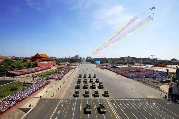 财盛配资 “但将豪迈昭寰宇，立誓疆安靖虏豺！”老兵致敬阅兵地面突击方队